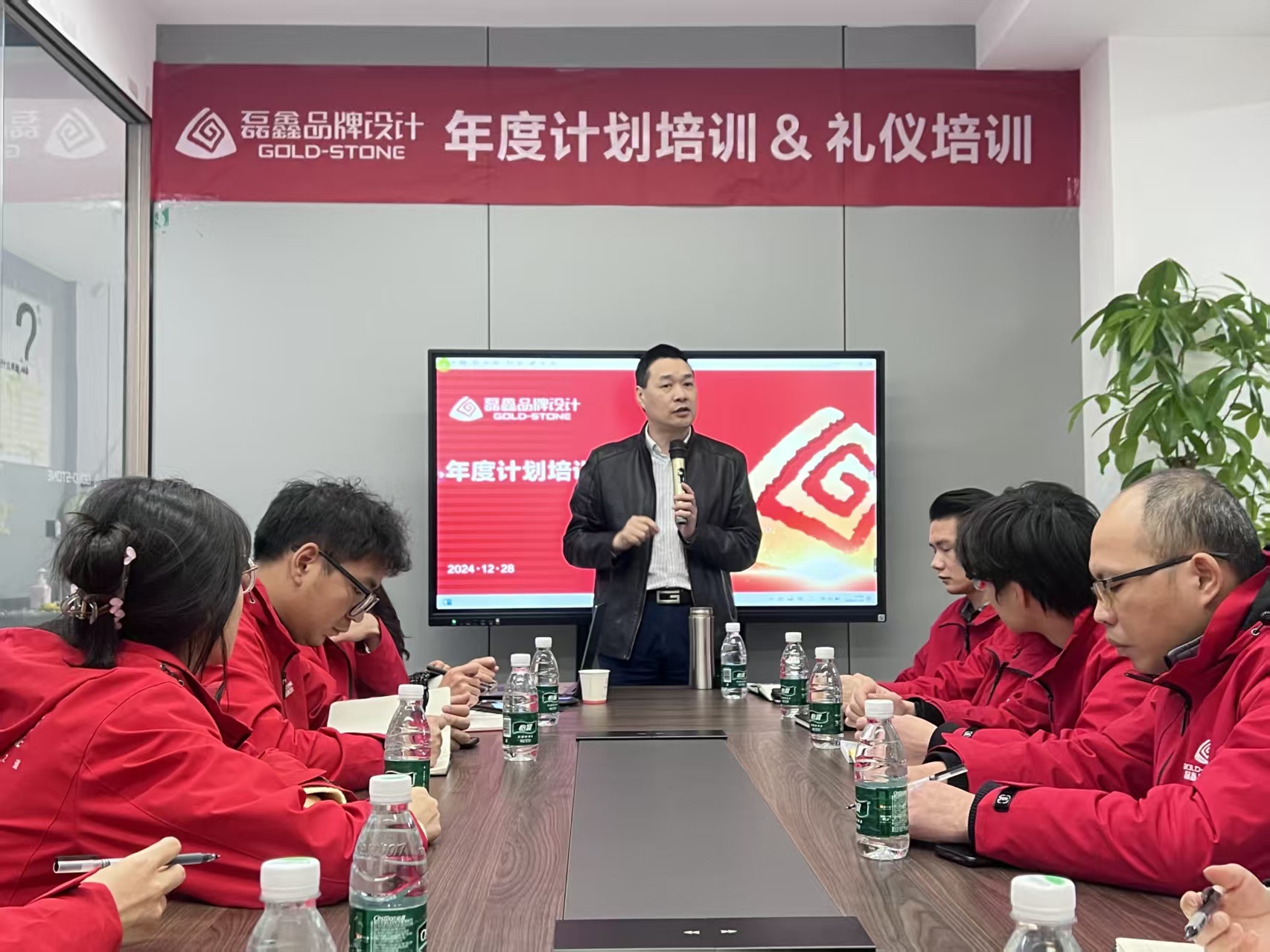 發(fā)朋友圈.jpg